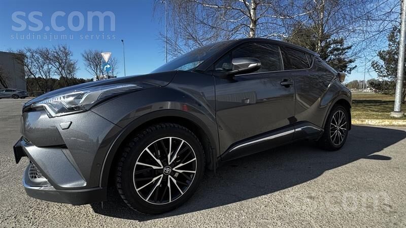 Pārdodu koptu Toyota C-Hr ar bagātīgo Luxury Plus komplektāciju. 

Auto ie