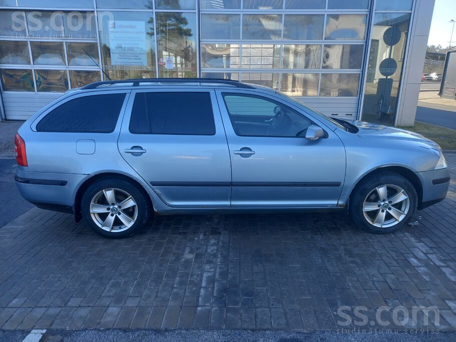 Pārdod Škoda Octavia ar 1.6 Mpi benzīns-gāze motoru. Gāzes iekārta darbojas