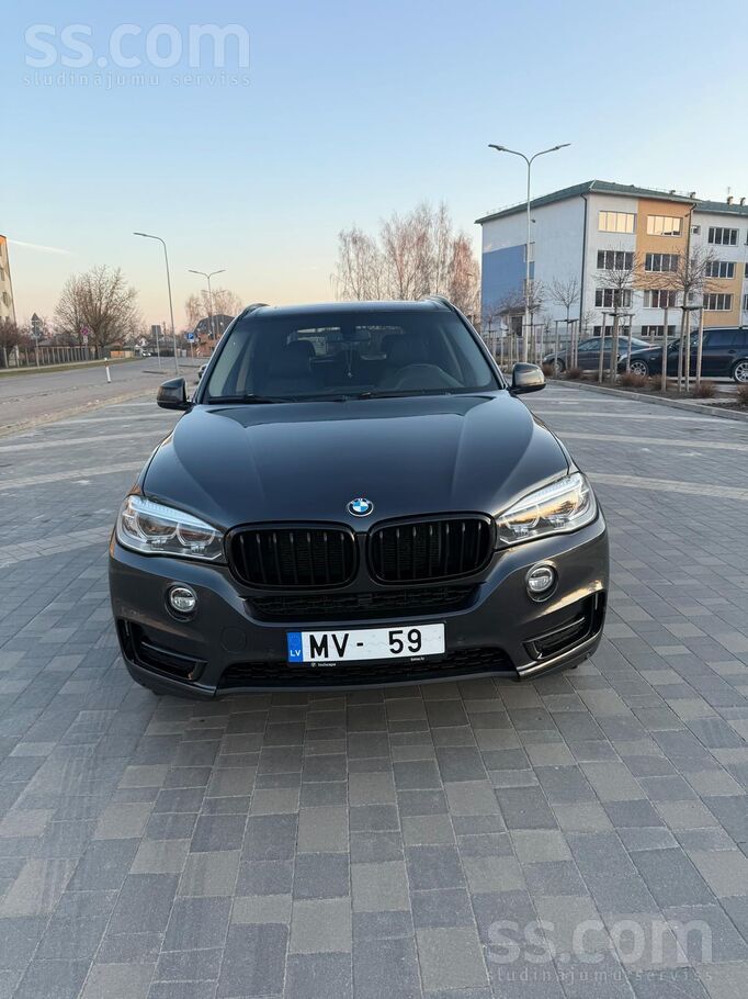 BMW Pārdodu vai Mainu Bmw x5 3.0i 224kw