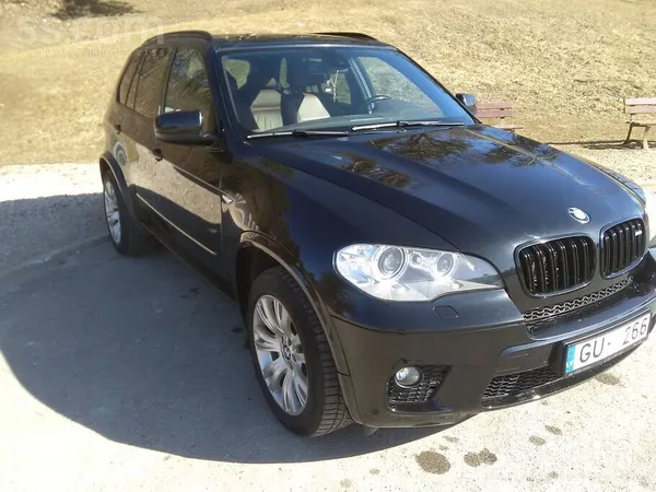 BMW BMW X5 40d Sport Pac 3.0d 225kw. Jaunā TA pa nullē