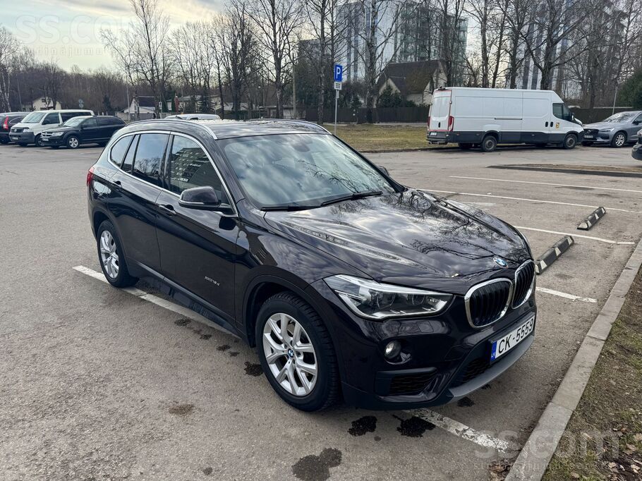BMW X1