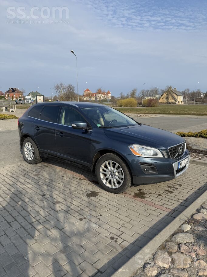 Volvo Pārdodu Volvo Xc60, labā tehniskā stāvoklī, līdzi