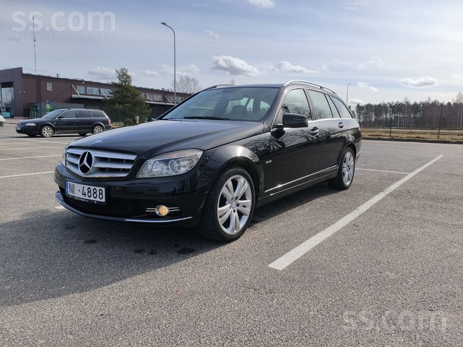 Mercedes Pārdodu elegantu Mercedes C-Class