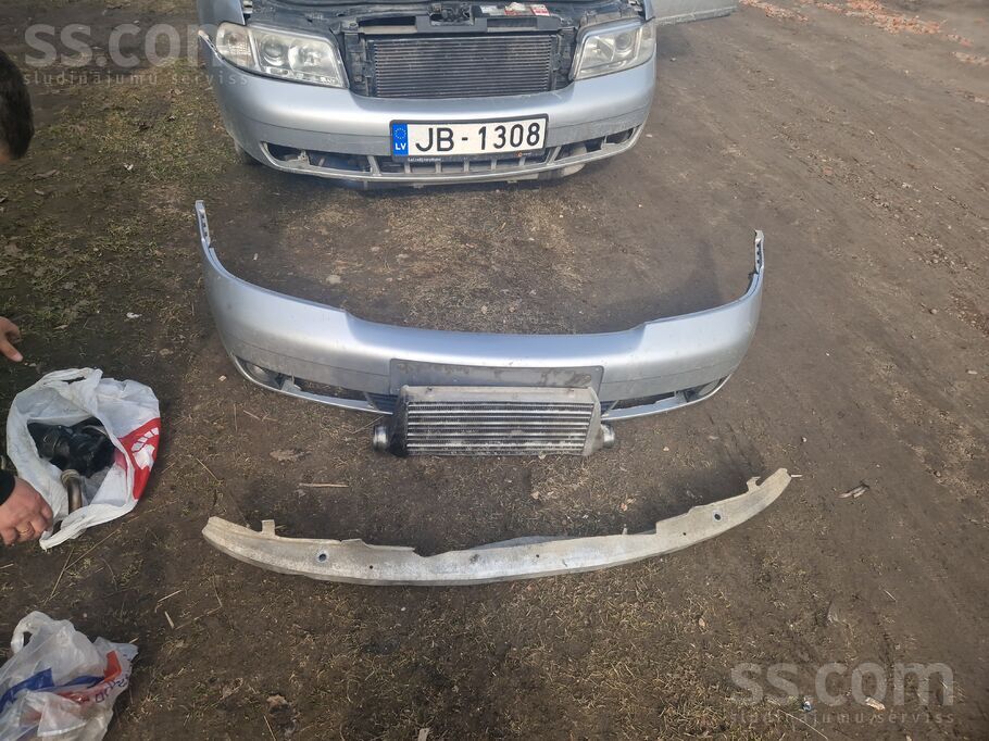 Audi Mašīna labā tehniskā stāvoklī. 