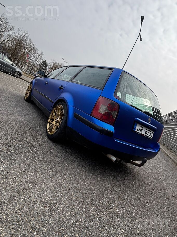 Pārdodu mēmāko Passats B5.5
Ietīts plēvē , daudz ieguldīts , vēl nedaudz j