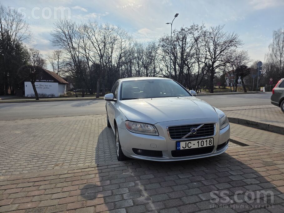 Volvo Pārdodu Volvo S80 ar136kw dīzeļdzinēju. Jauna tehn