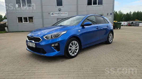 KIA Pārdodu labu auto. Apsildāmā stūre , krēsli. līnij
