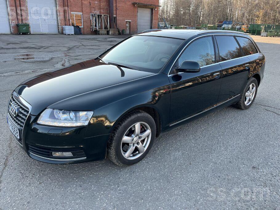 Audi Automašīna ir labā stāvoklī, tai nesen izieta tehn
