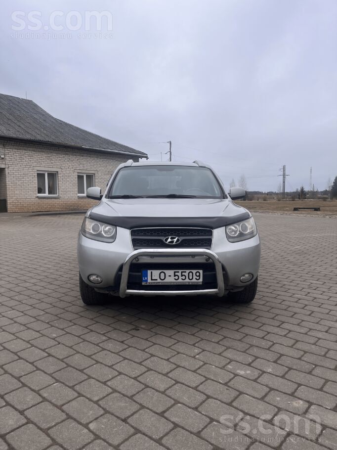 Hyundai Pārdod Hyundai Santa Fe 2007 – uzticams un ietilpī
