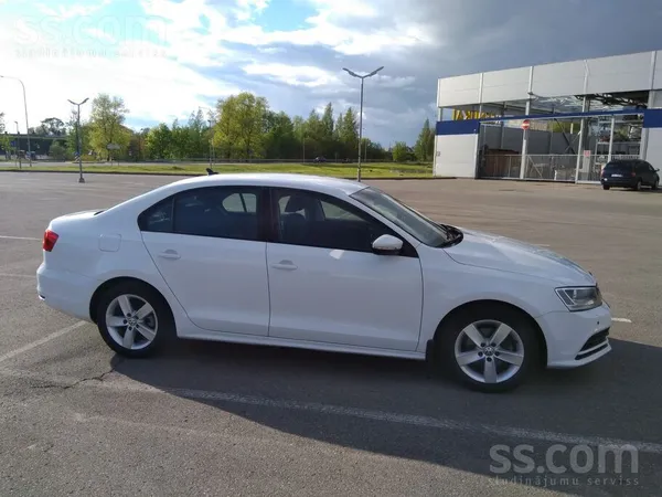 Volkswagen Продаю Volkswagen Jetta 2015 года. Пробег 210 000 