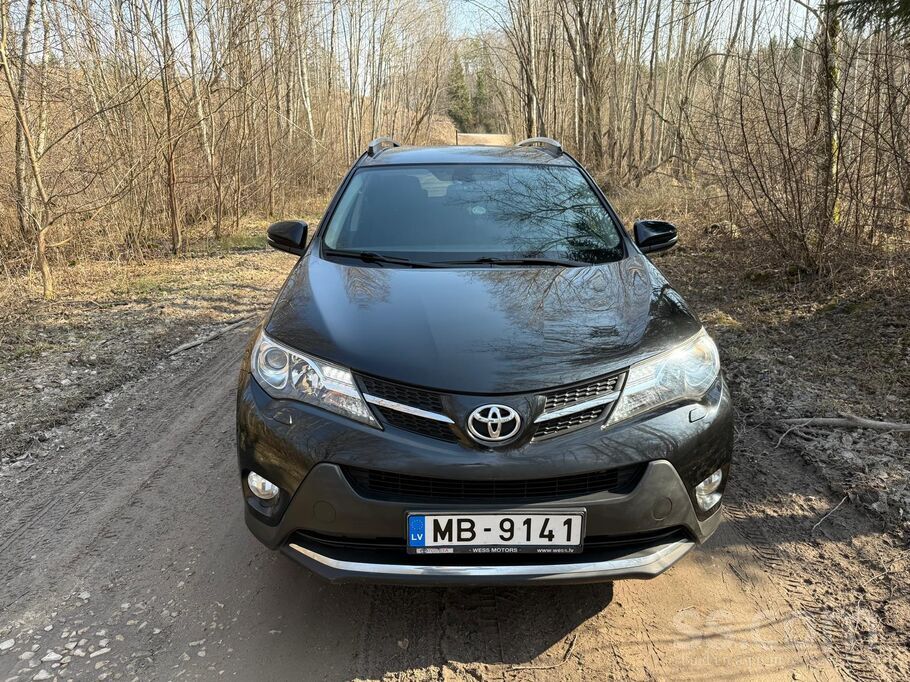 У машины осенью было поменяны: диски, колодки, все жидкости. Сделана антикор