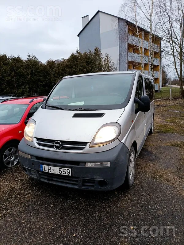 Opel Opel Vivaro garā bāze, auto no Vācijas bez rūsas, 