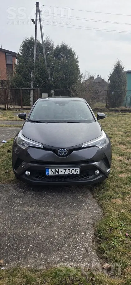 Toyota Pārdodu uzticamu, koptu labi aprīkotu Toyota C-Hr 