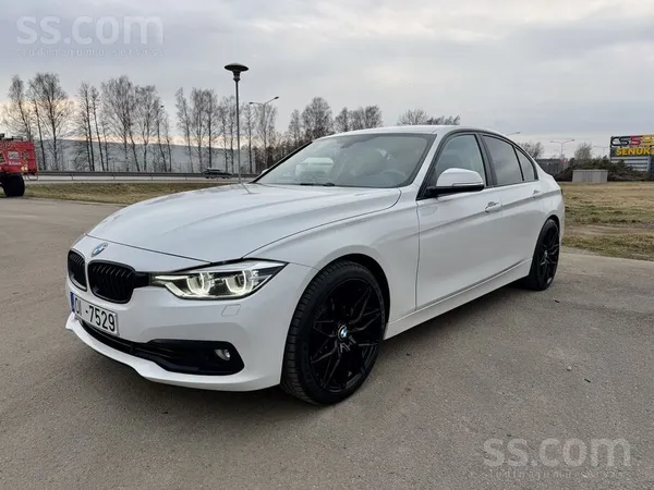 BMW 318I, automāts, 100kw, 136zs. 
Pirmā reģistrācija 24.05.2018.
TA līdz