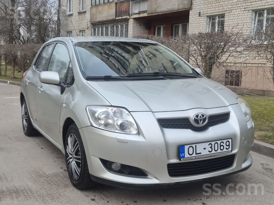 Toyota 1.6i benzīns + gāze, Auto ar zemu degvielas patēri