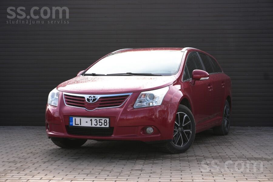 Toyota Toyota Avensis 2009. gada 2.0 dīzelis ar manuālo ā