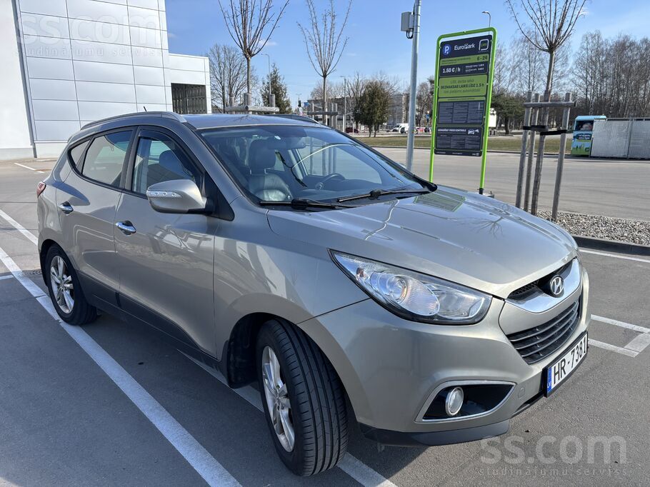 Простой и надежный автомобиль. 2.0 бензин/газ, средний расход 10 литров газа