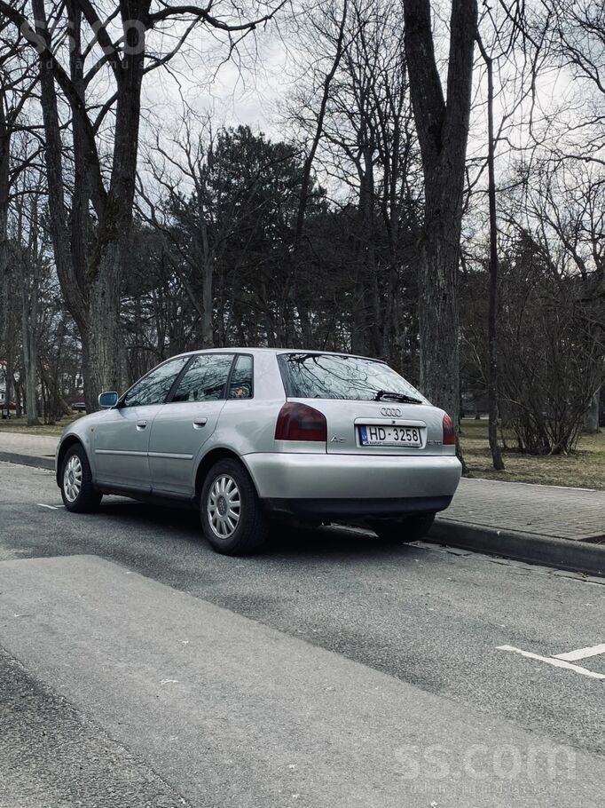 Mazs auto ar 4 durvīm un 5 vietām. 
1.9 tdi ar 66kw sūkņa motoru. Ekonomisk