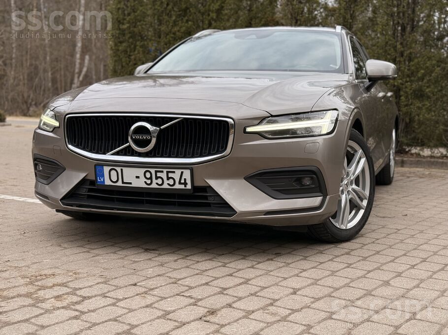 Volvo V60 2.0 D4(140kw) Ideālā stāvoklī. Samainītas visa