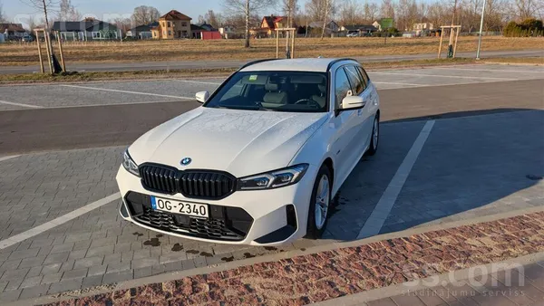 BMW Pārdod 2022 gada BMW 330e Lci plug-in hibrīdu ar k