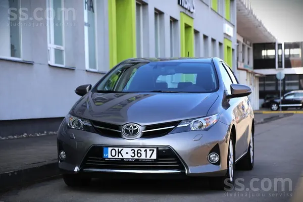 Toyota 1.6b/97kW, mehānika, nobraukums 86741km. 