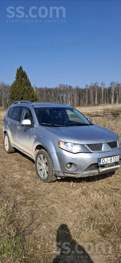 Pārdod pilnpiedziņas automašīnu, strādā vis kam jāstrādā
Jaunas visezonas r