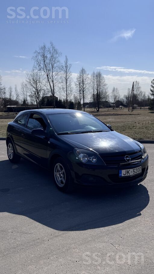 Opel Tiek pārdots auto labā stāvoklī ar jaunu TA, vienm