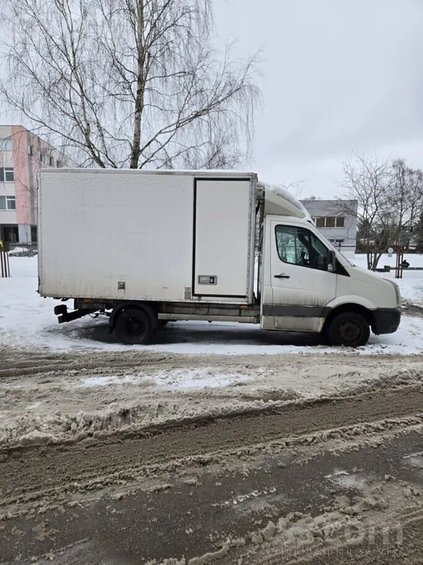 Volkswagen Pardodas Volkswagen Crafter laba stavokli, ir vizu