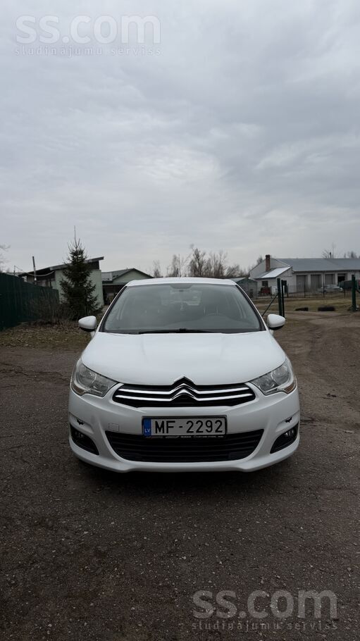 Citroen C4. Lieliskais stāvoklis. 2011. gads. Dīzeļdegviela, 1.6 Tdi. 68 kW.