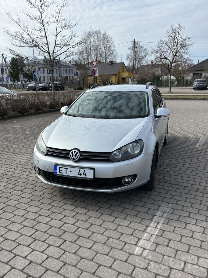 Volkswagen Pārdodu Volkswagen Golf 6. Automašīna ir labā tehn