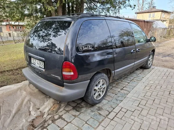 Chrysler Ejošā stāvoklī. Nesen mainīti jauni: