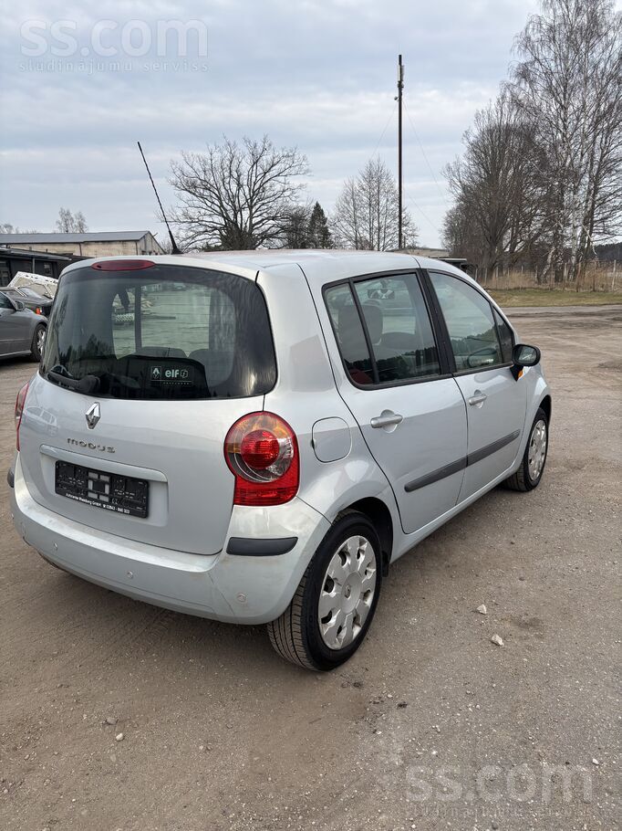 Automāts
1.6 16v 112 z benzins
Tīko no Vācijas
Cena ir iekļauta reģistrā