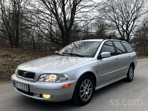 Volvo Volvo V40 Laba stavokli tehniski un vizuali ar jau