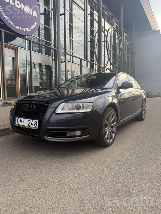 Audi 4900€