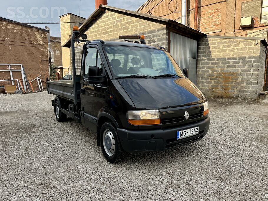 Renault Pārdodu pašizgāzēju Renault Master 2002.gada. 