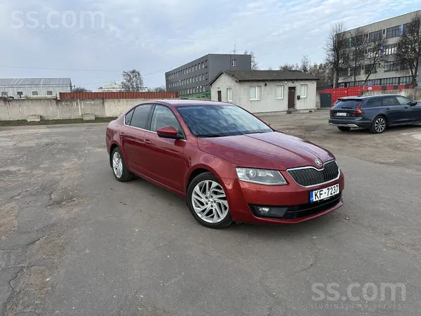 Uzticams un ekonomisks automobilis. Ļoti ietilpīgs bagāžnieks. Zobsiksnas ko