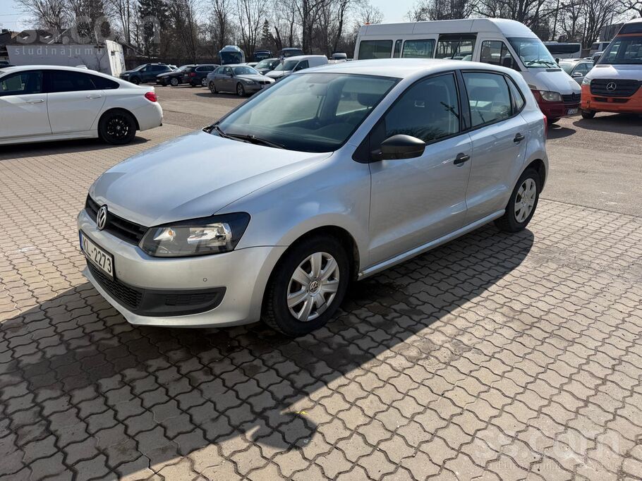 Pārdodu vw polo, 2009.gads, 1.6dīzelis. Riepas ziemas un vasaras riepas došu