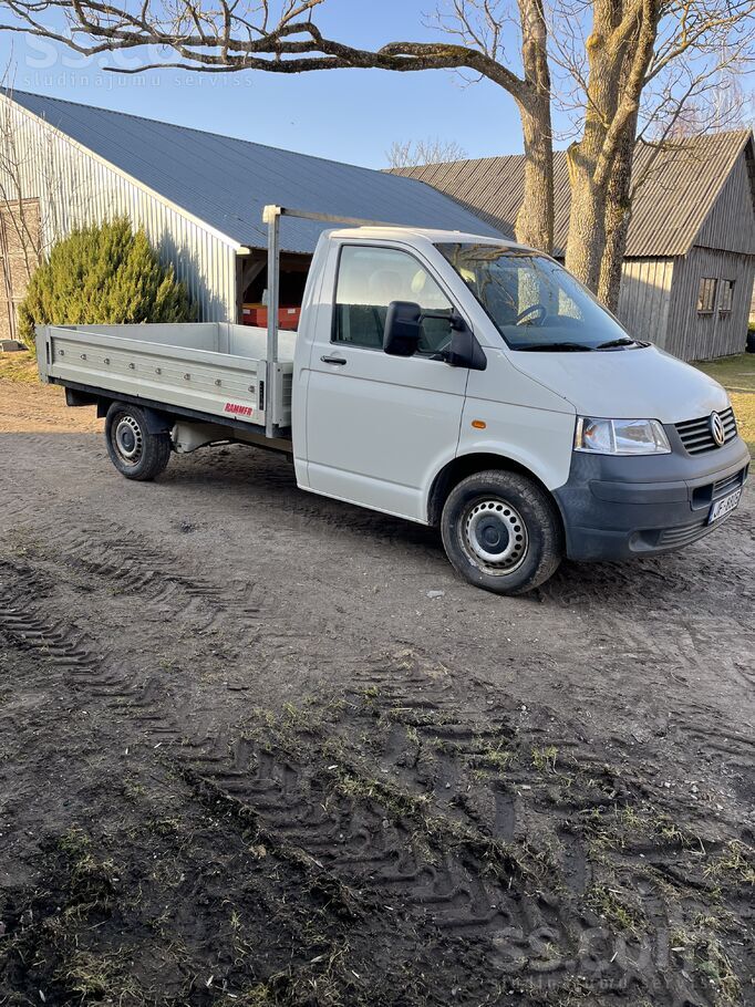 Volkswagen Pārdodu kravas busiņu ar mazu nobraukumu. Pēdējos 