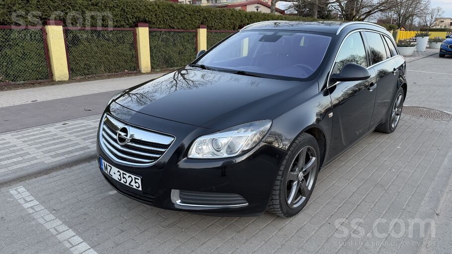 Opel Pārdod Insignia Sports Tourer. Labā tehniskā un vi