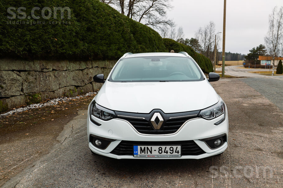 Renault Pārdod Renault Megane. 1.3 benzīns. 