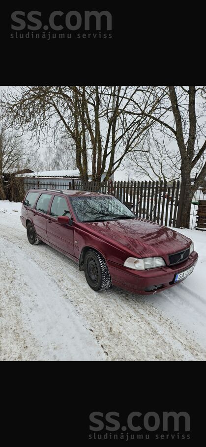 Продаётся Volvo V70 1998 года. Авто в рабочем состоянии, технически полность