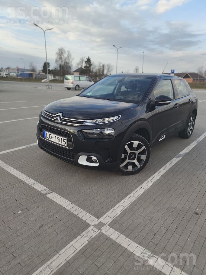 Citroen Продаётся Citroen c4 cactus 2018 года. Машина в от
