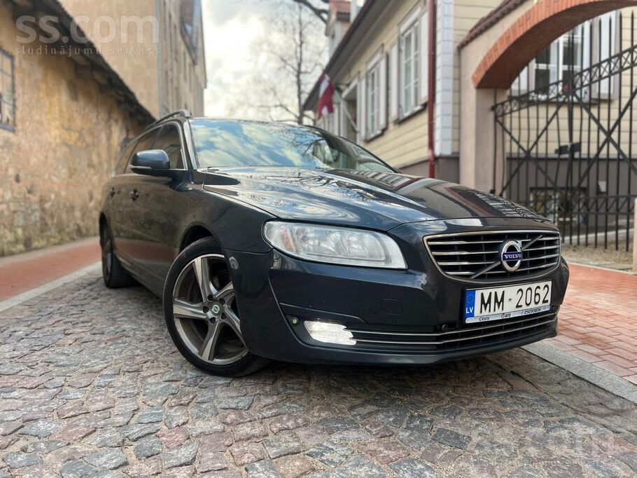 Volvo V70, 2.0 D4 133kw, Jauna TA, cieto daļiņu pārbaude izieta. 
Ādas salo