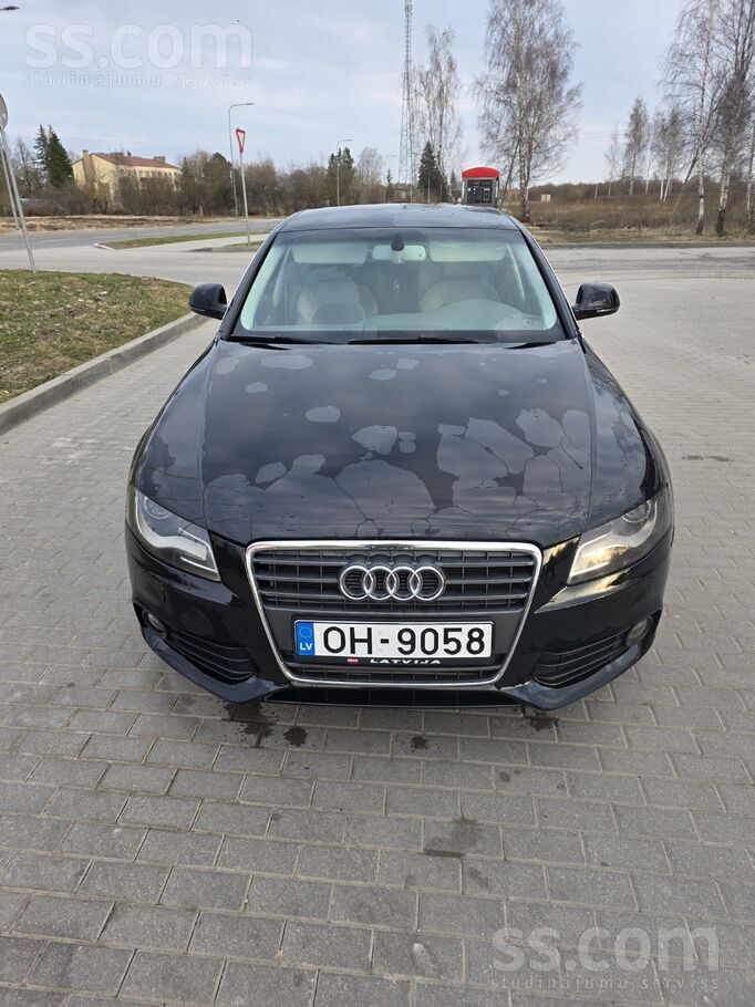 Audi Sveiki pārdodu audi A4, B8, 2, 7D