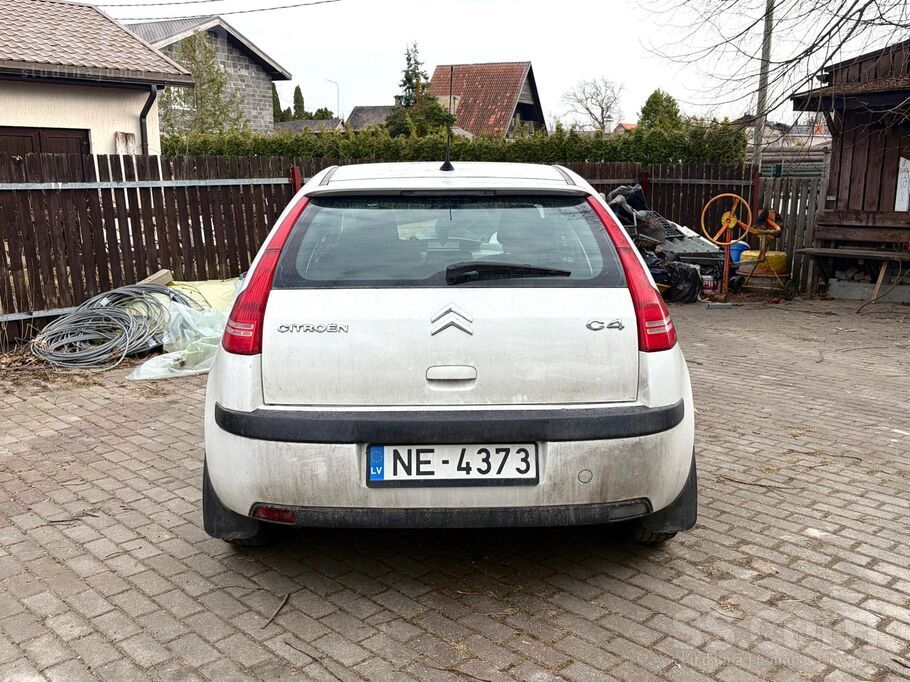 Citroen Продается Ситроен С4 (дата регистрации 30.07.2007)