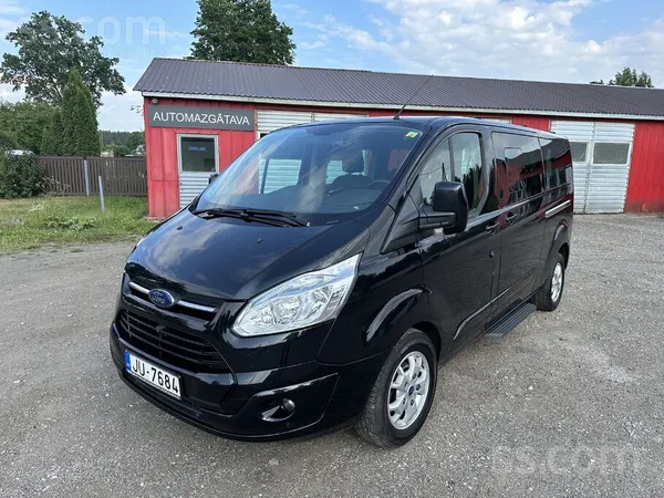 Ford Pārdod koptu komforta tipa pasažieru busiņu, regul