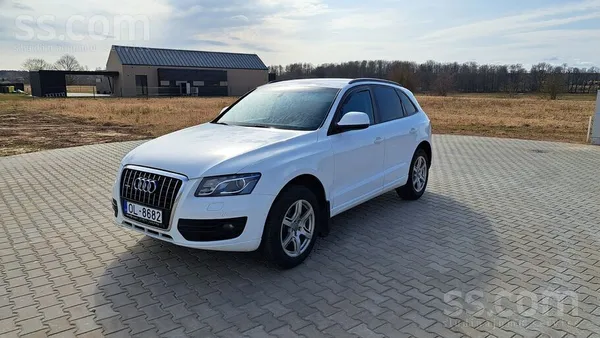 Audi Audi Q5 2.0 dīzelis ar automātisko ātrumkārbu. Aut