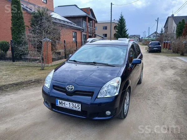Toyota Toyota Corolla Verso 2.2 D4d 100 kw 2009.год, Т. o