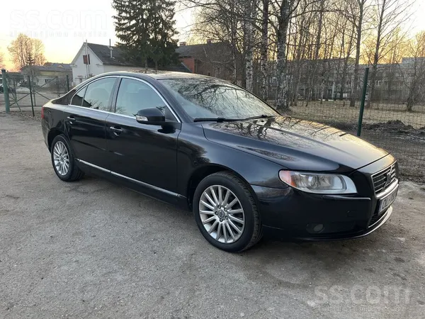 Volvo Pārdodu Volvo S80. Automašīna uzturēta darba kārtī