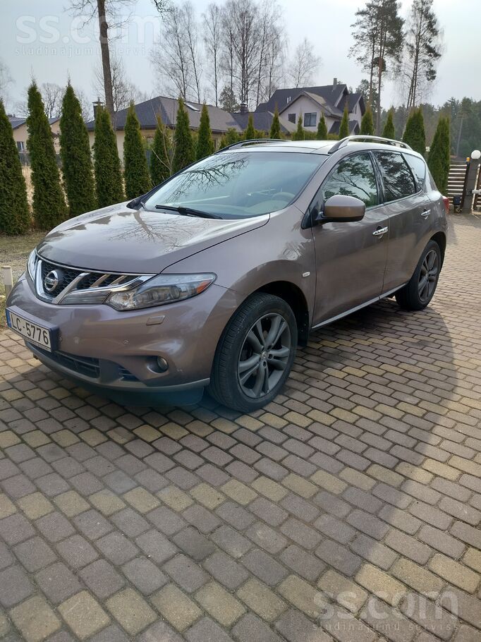 Nissan Uzticams un komfortabls. 